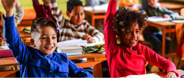 Решение для управления посещаемостью школ (примеры начальных и средних школ в Индии)